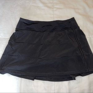 Lululemon Pace Rival Mid Rise Skirt in black, size 4!